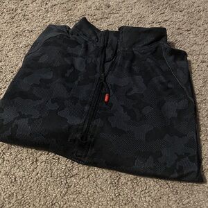 Cropped workout long sleeve